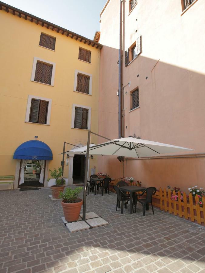 Il Cavallino Fossombrone Exterior foto